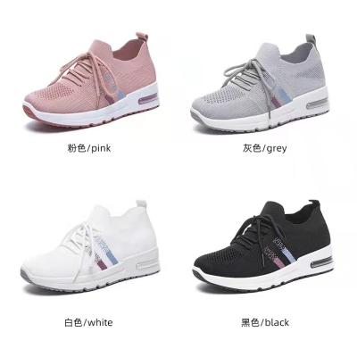 China Cushioning Breathable Fitness Style Walking Shoes Women Sport Sports Shoes Sneakers for sale