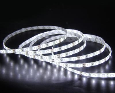 Cina Riscaldi l'illuminazione di striscia all'aperto bianca di IP20 SMD2835 2W PWB del bottaio di doppio strato di 3 once in vendita