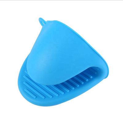 China Eco-friendly Silicone Anti Scald Hand Clip Kitchen Insulated Gloves Microwave Oven Baking Anti Scald Clip for sale