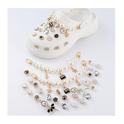 China New Style Crocs Shoe Accessories Set Rhinestone Bead Rhinestone Shoe Clog Buckle Decoration DIY Shoe Buckle Set for sale