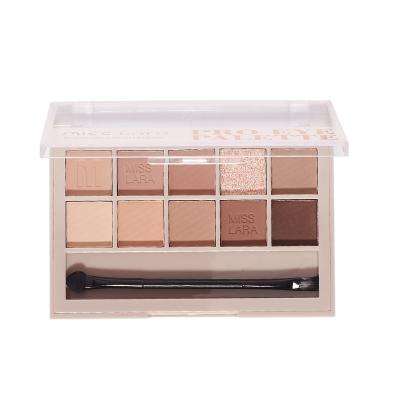 China Fascinating Milk Tea Eyeshadow Palette Eyeshadow Brush Waterproof Individually Fitted Flat Transparent Exotic Eyeshadow Palettes for sale