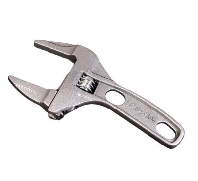 China Household Tool Set Cheap And High Quality Lp6-68 Universal Wrench 200mm Adjustable Wrench for sale