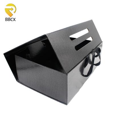 China Cheap Custom Wholesale Recyclable Materials Environmental Friendly High Grade Cupcake Handle Box Cake Boxes Gift Box for sale