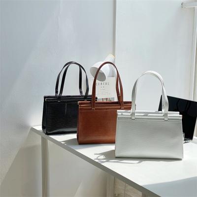 China Wholesale Luxury Large Capacity Lizard Fashion Simple Design PU Leather Shopping Tote Bag For Women Ladies for sale