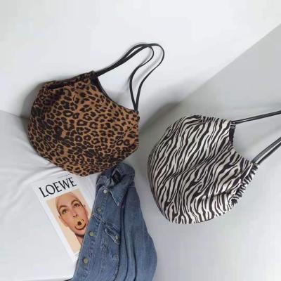 China Fashion hot sale animal print hobo bag handbags ladies throw bag shoulder soft canvas women fashionable purses and handbags for sale