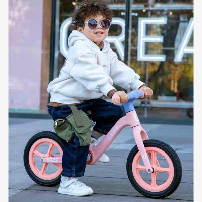 China New Design Children's Balance Bike Non-pedal Scooter Shock Absorber Baby Bike Child Scooter Balance Bike for sale