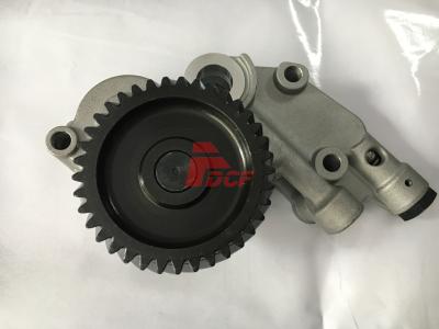 China 4M40 Diesel Engine Oil Pump ME201735 For Mitsubishi Diesel Engine Excavator Parts for sale