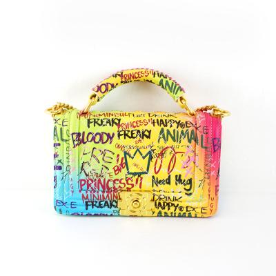 China High Quality Crash Printing Graffiti Wholesale Purse PVC Quilting Colorful Lady Handbags Fashion Clips Designer PU Leather Cross - Body Handbags for sale