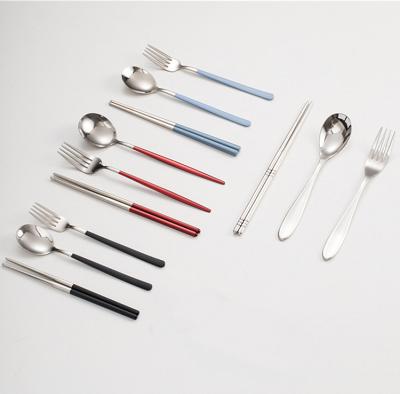 China 3Pcs Lunch Dishes Flatware Travel Metal Sustainable Reusable Cutlery Set Spoon Fork Knife With Colorful Handle for sale