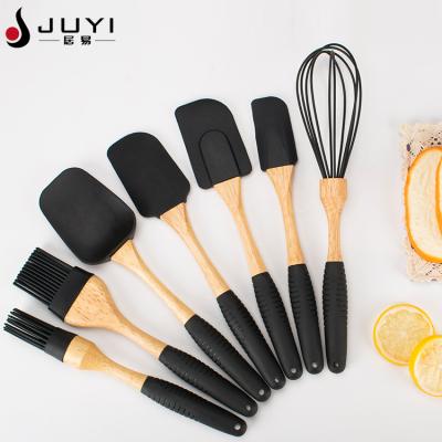 China Sustainable 7 PCS in 1 Set Reusable Kitchenware Silicone Cooking Cookware Set With Wooden Handle for sale