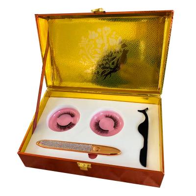 China 2021 Qingdao super flexible custom empty lashbox 25mm mink eyelash luxury empty luxury handmade mink lashbox lashdoll 2021 new real whips packaging seller for sale