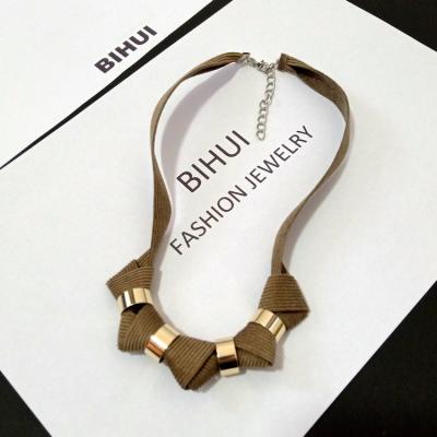 China 2022 new unique punk style fashion necklace for women quality korean sliver with high polished brass ring flat knot gold plated charm for sale