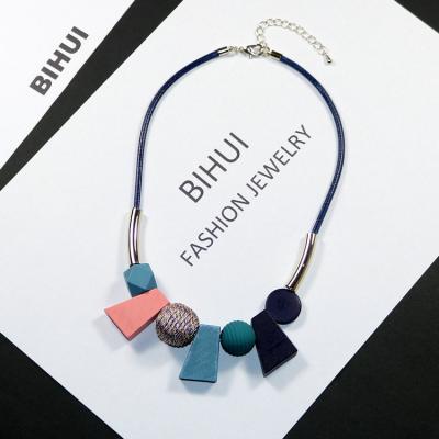 China Fashion Style Unique Color Geometric Wood Charms Rope Chain Mat Silicone Bead Choker Fashion Necklace For Women Jewelry Wholesale for sale