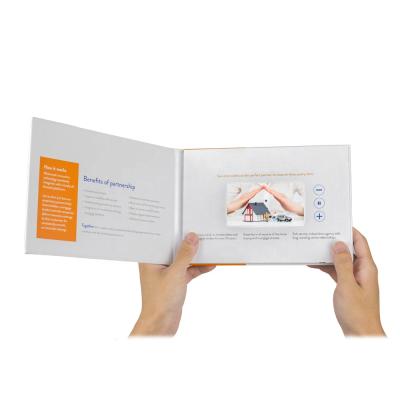 China Europe Customized Hardcover 4.3 Inch LCD Display Video Brochure A5 Digital Video Greeting Card for sale