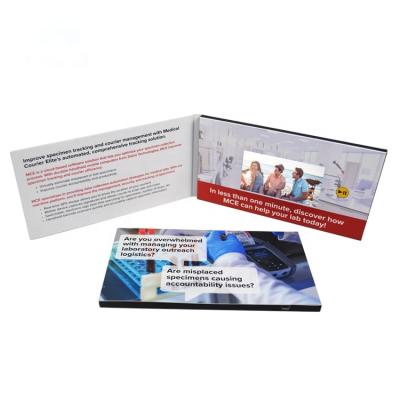 China Europe Hot Selling Softcover Paper Holder 5 Inch IPS Digital Gift Voucher LCD Brochure Video Card For Advertising for sale