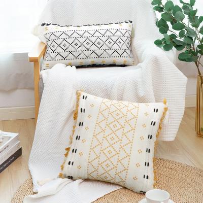 China PORTABLE Plush Pillow Cases Bohemian Pillow Covers Nordic Style Tassel Pillow Cases for sale