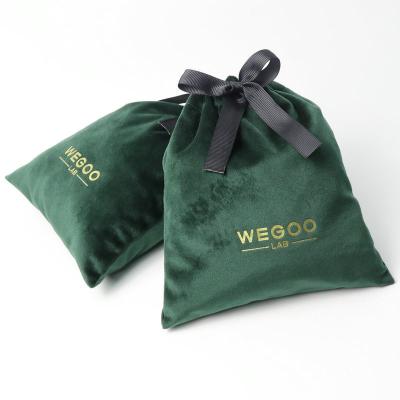 China Fashion Style Custom LOGO Small Drawstring Satin Velvet Recyclable High Quality Gift Bags Hair Green Black Jewelry Bag Satin Packaging Bags for sale