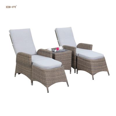 China Modern Outdoor Rattan Wicker Convertible Double Sun Bed Leisure Rattan Gray Sun Sofas for sale