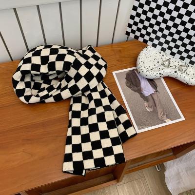 China Custom Classic Solid Colors EE445 Slouchy Plaid Check Autumn Winter Unisex 30*180cm Knitted Cotton Women Black White Soft Warm Scarves for sale