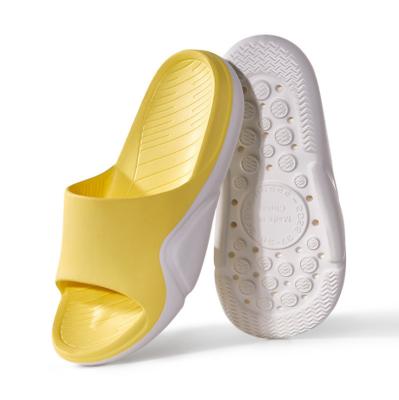 China Fashion trend latest style of household EVA thick soled slippers, non slip bathroom slippers, couples EVA soft soled slippers for sale