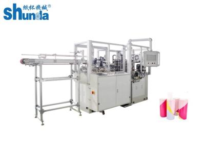 Chine Machine jetable horizontale de Thermoforming de tasse de rendement élevé pour la boisson chaude à vendre