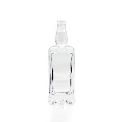 China Wholesale 750ml Beverage Wine Liquor Bottles Glass Brandy Gin Rum Tequila Vodka Spirits Glass Bottle With Lid for sale