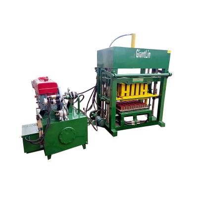 China Factory QT4-30 Maxi diesel engine semi automatic brick machine with hydraulic on sale for sale