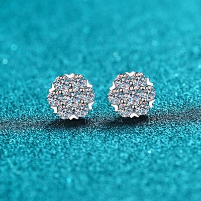 China Vintage Hot fashion accessory 925 sterling silver women's snowflake earrings GRA certified moissanite diamond earrings for sale