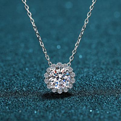 China Luxurious 925 Sterling Silver Designer Simple Fashion Jewelry Necklace Women's Pendant Moissanite Necklace for sale