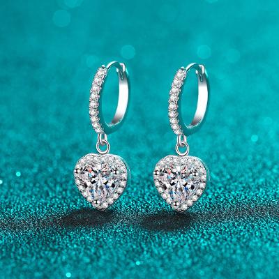 China Vintage Pt950 Gold Love Ear Buckle Heart shaped Ornament 925 Sterling Silver Moissanite Diamond Earstuds for sale