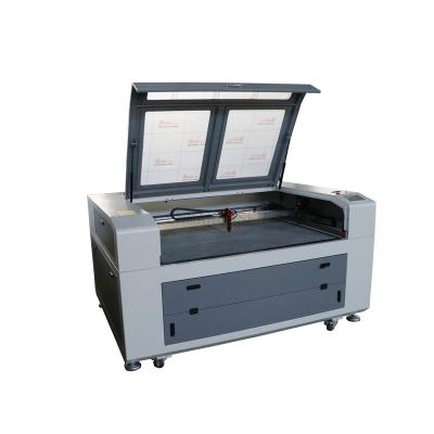 Cina Home business Handicraft gift arts crafts 6090 1390 small Laser engraving Machine for metal and nonmetal in vendita