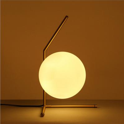 China European round ball nordic modern creative table lamp for bedroom living room study restaurant for sale