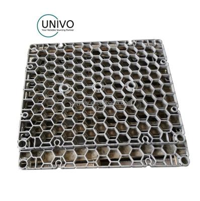 China Compact Structure Continuous Furnace Trays For Heat Treatment Heat Processing Molded Base Trays And Baskets WE112114 for sale