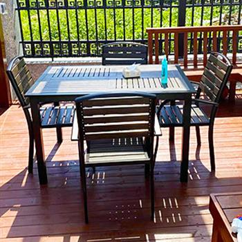 China Modern Design Outdoor Patio Popular Waterproof Plastic Outdoor Plastic Wooden Garden Furniture Table for sale