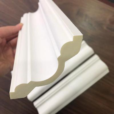 China Modern Foam PU Crown Cornice Molding For Interior Decoration for sale