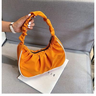 China 2021 High Quality Women Shoulder Small Pleated Armpit Bag Crescent Bag Lady Fashion Handbag Tote Bag Pu Leather Cute Summer Popular Design for sale