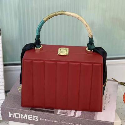 China 2021 High Quality Hot Selling Lady Silk Scarves Handle Box Purse Diamond Lattice Handbags Women Square Shoulder Bag for sale