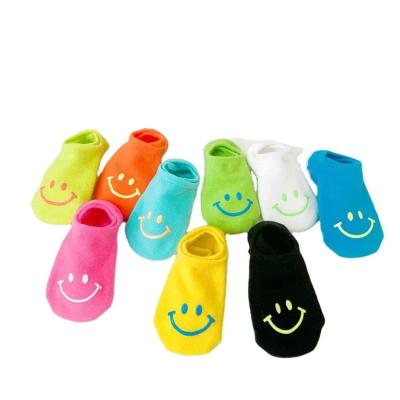 China Cute Pattern QUICK DRY Smiley Face Socks Colorful Comfortable Factory Direct Sales for sale