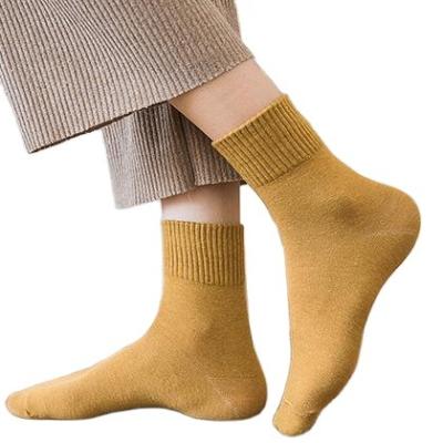 China QUICK DRY UNISEX Solid Orange Running Socks Ladies Autumn And White Winter Cotton Stocking Tube Socks Anti Slip Medium for sale