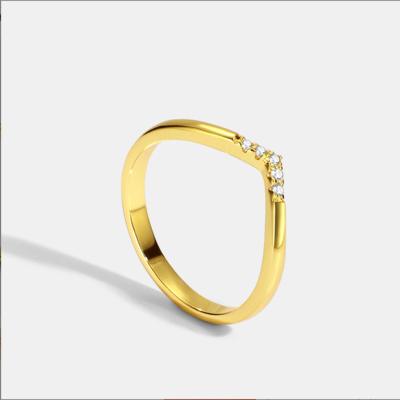 China TRENDY Fashion Simple 18k Gold Curved V Shaped Diamond Wedding Band Pave Cubic Zirconia Ring for sale