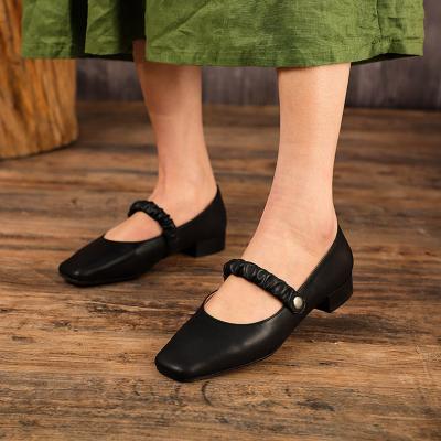 China Genuine Leather Flat Spring Autumn Women Mary Janes Shoes Patent Leather Low Heels Elegant Shoes Adjust Toe Buckle Strap Girls Shoes for sale