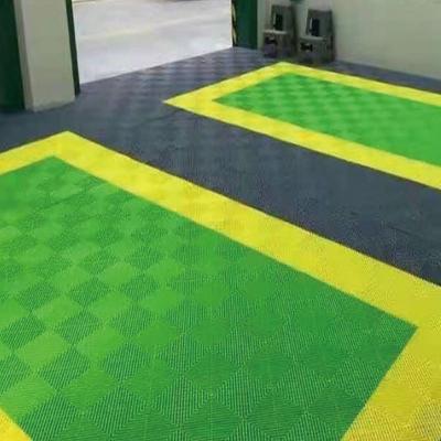 China Modern 2cm Thickness Colorful Eco-Friendly Anti-Slip Garage Floor Tiles Pp Flooring Tiles For Car Detailing for sale