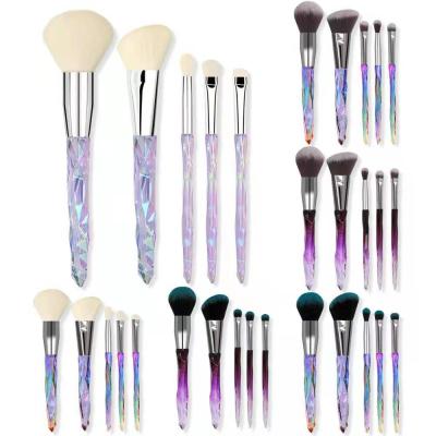 China 2021 Smudge Brush New Design 5 Pcs Glitter Diamond Plastic Handle Blush Cosmetics Make Up Brushes Daily Blending Makeup Brush With Case for sale