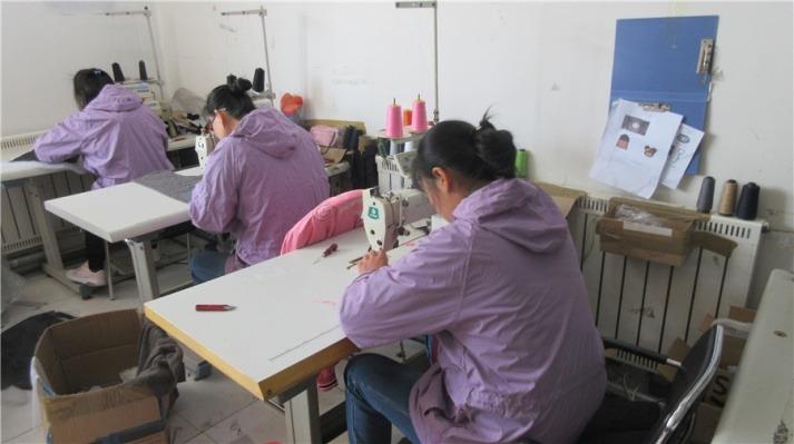 Verified China supplier - Yantai Lingnan Clothing Co., Ltd.