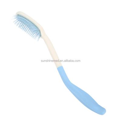 China Long Reach Hairbrushes Reach Long Plastic Hairbrushes Long Handle Comb Hair Brush For Older DL111 for sale