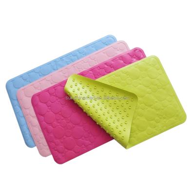 China Sustainable Daily Living Aid Bathroom Anti-Slip Plastic Rubber Floor Mats Bathtub Mat With Suction Cups DL308 for sale