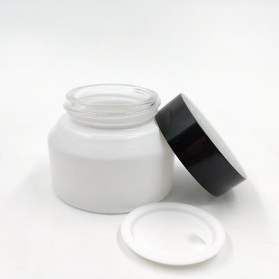 China 50g Personal Care Skin Care Glass Bottle Empty Cosmetic Cream Jar for sale