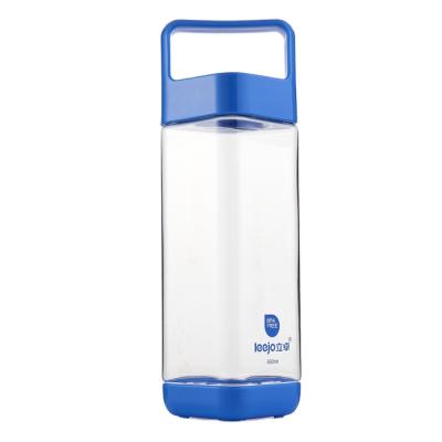 China Leejo Rectangle Sustainable Water Bottle With Grip Handle 650ml Tritan Drink Water Bottle for sale