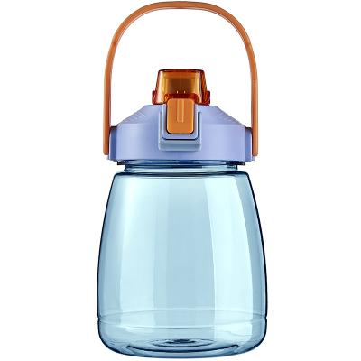 China Sustainable Eco Friendly New Model Potty Belly Cup Double Drinks Water Bottle For Kids for sale