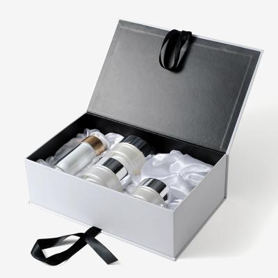 China Handmade Custom Luxury Skin Care Cosmetics Packaging Box For Cosmetics Set for sale